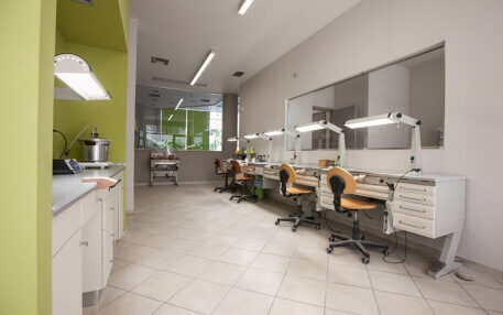 ​PFO laboratories